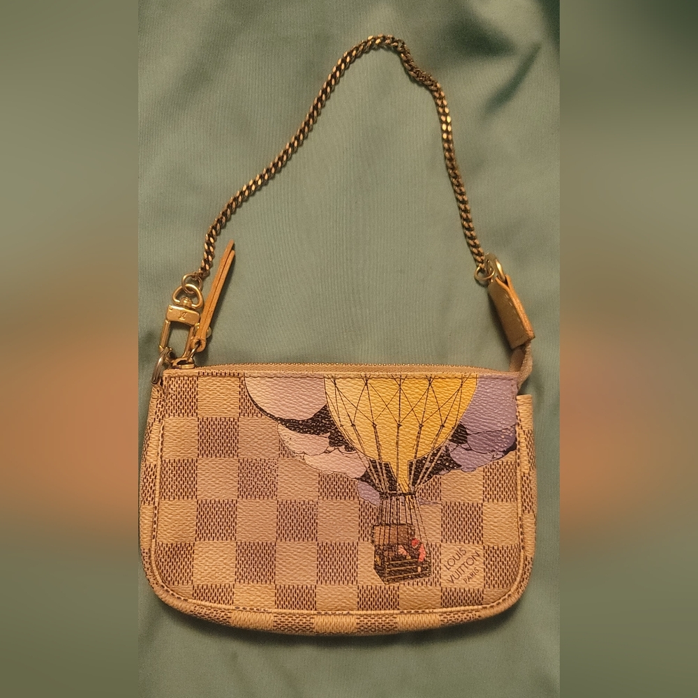 Louis Vuitton LV Limited Edition Damier Azur Hot Balloon Illustre Mini Pochette